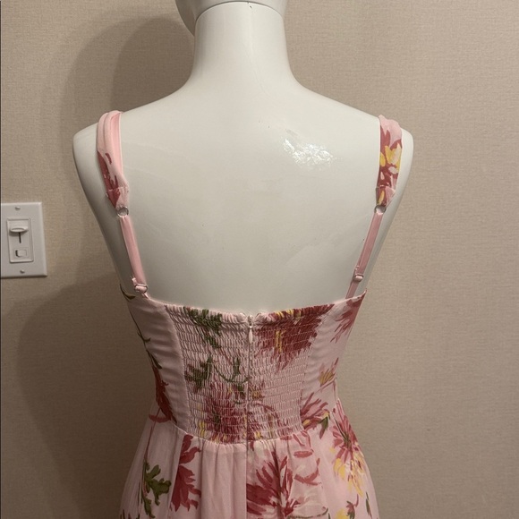 Reformation Irisa Dress Pink Chrysanthemum - Size 2 - Picture 9 of 13